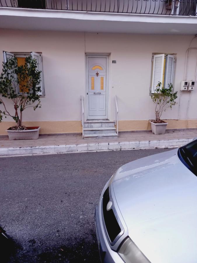 Στην Αυλή Της Ράχης Kalamata Exterior photo