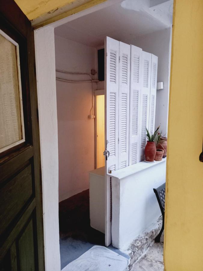 Στην Αυλή Της Ράχης Kalamata Exterior photo