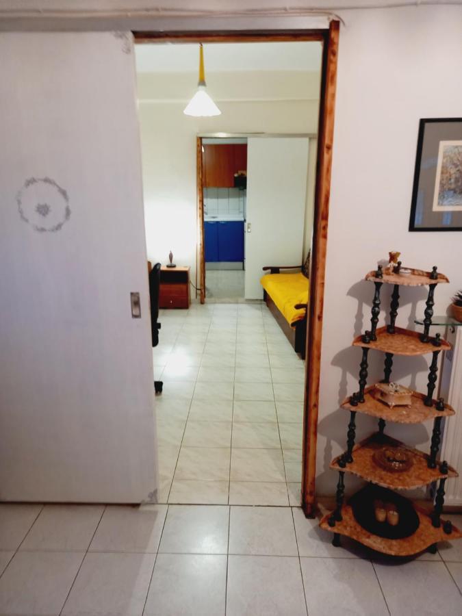 Στην Αυλή Της Ράχης Kalamata Exterior photo
